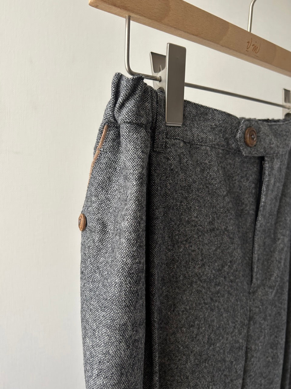 ワンタックテーパードパンツ (VFPT-5641D)