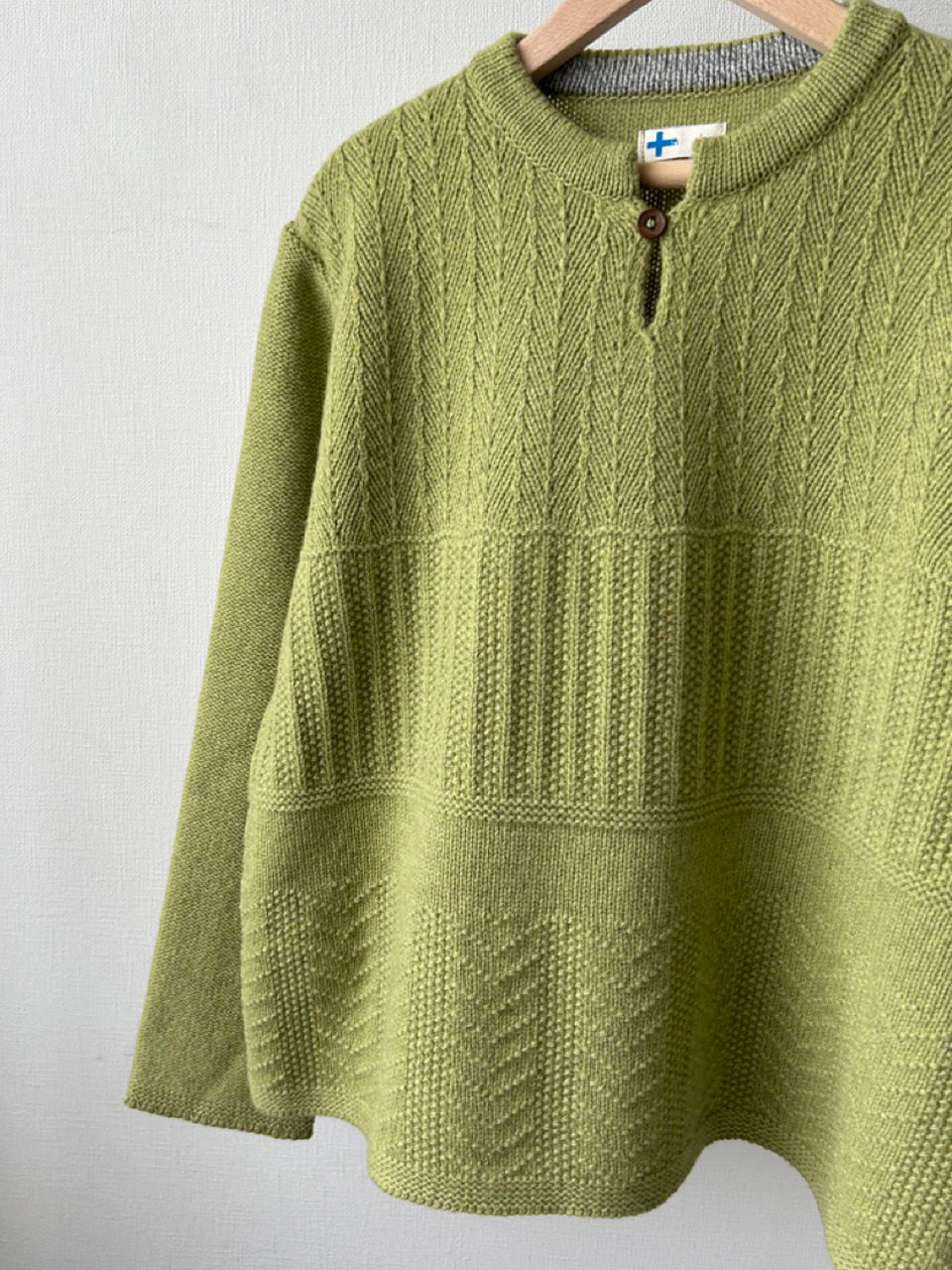 スリット開きプルオーバー(VKPO-5850D)