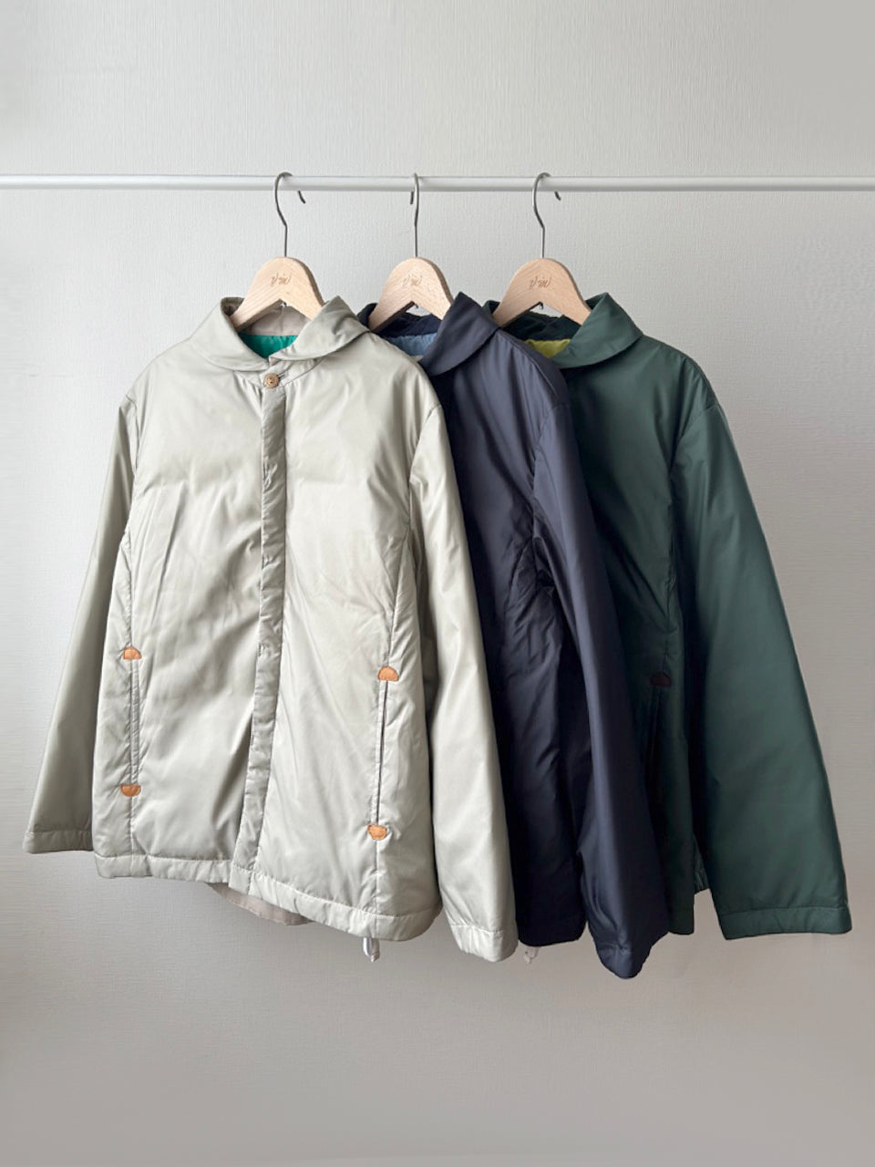 ラウンドカラーダウンジャケット  (VFJK-5621D）