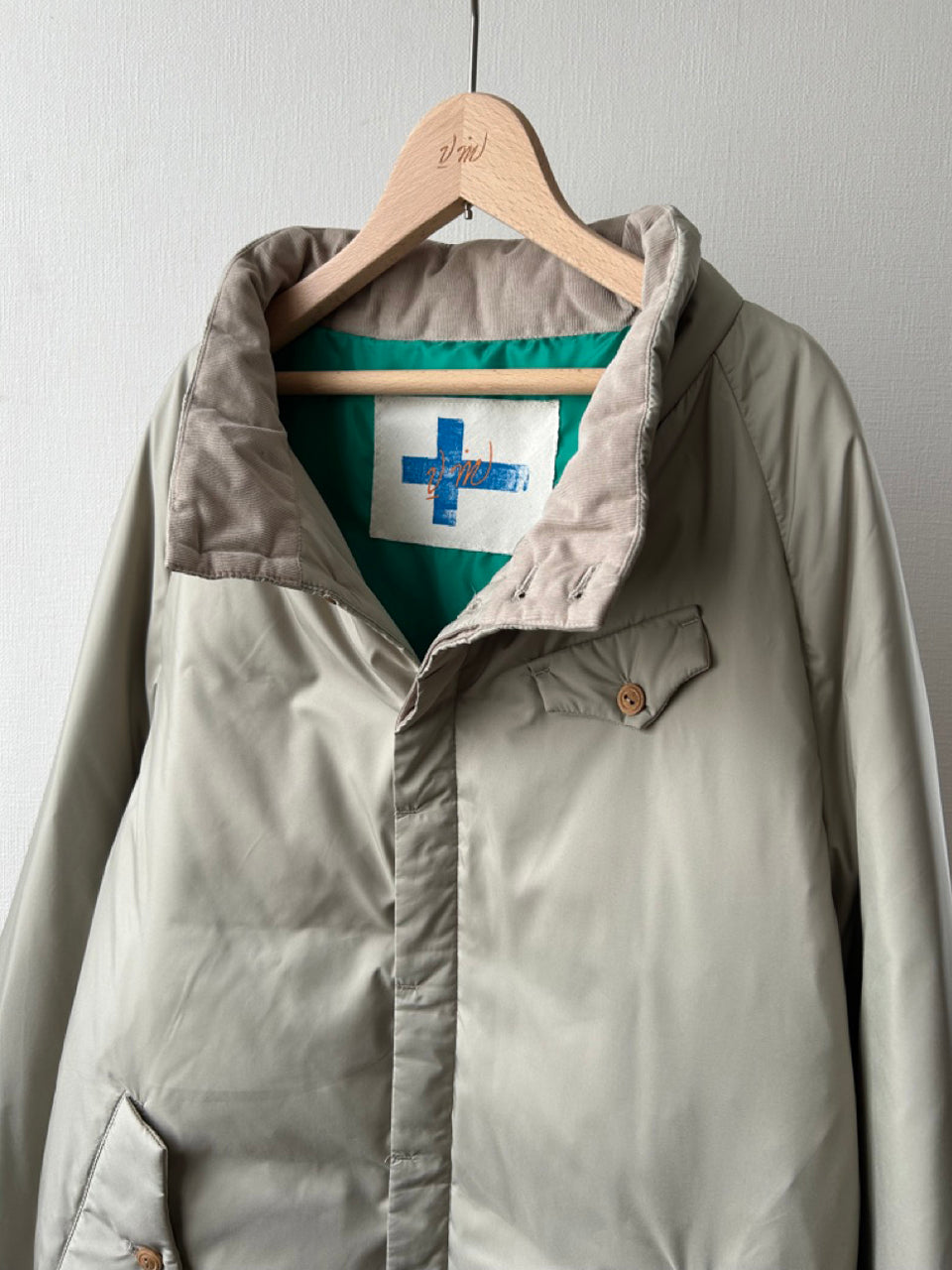 スタンドカラーダウンコート   (VFCO-5620D）