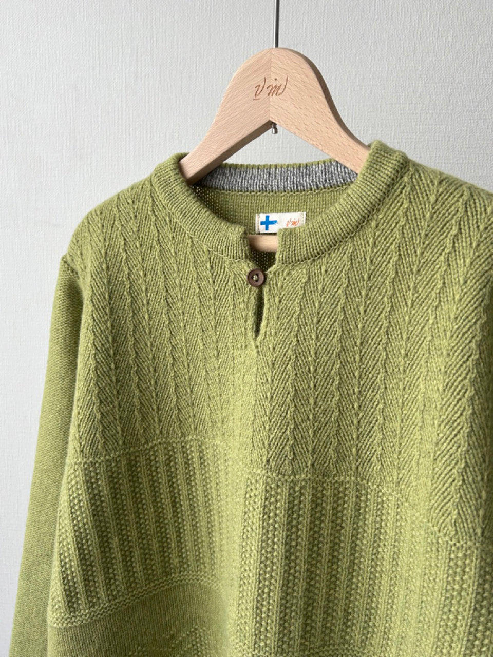 スリット開きプルオーバー(VKPO-5850D)