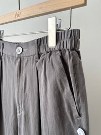 タックパンツ (VFPT-6557A)