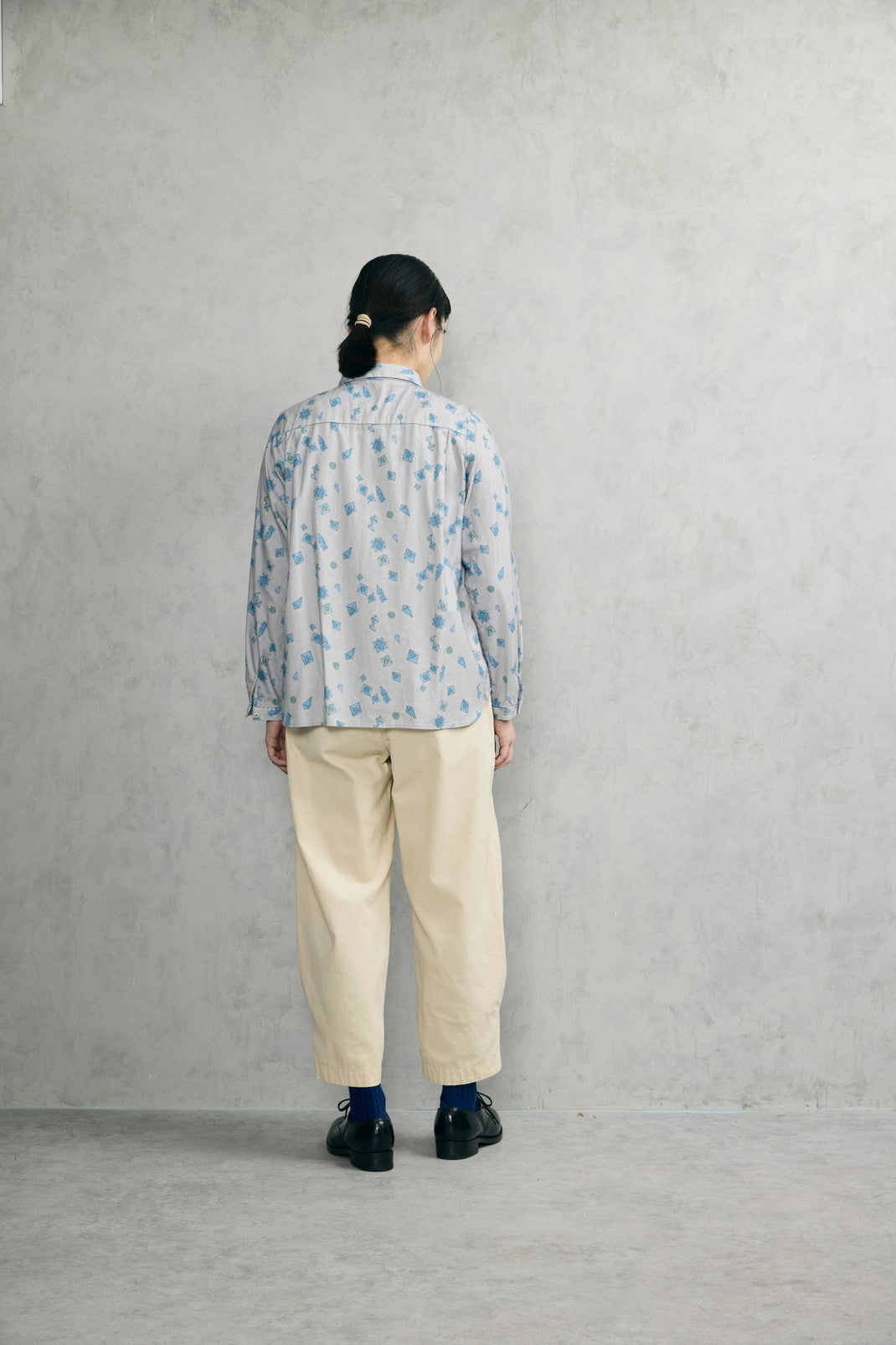 vm ヴーム　ノースリーブ　シャツ　ペイズリー柄 vm ヴーム ノースリーブ シャツ ペイズリー柄 - メルカリ